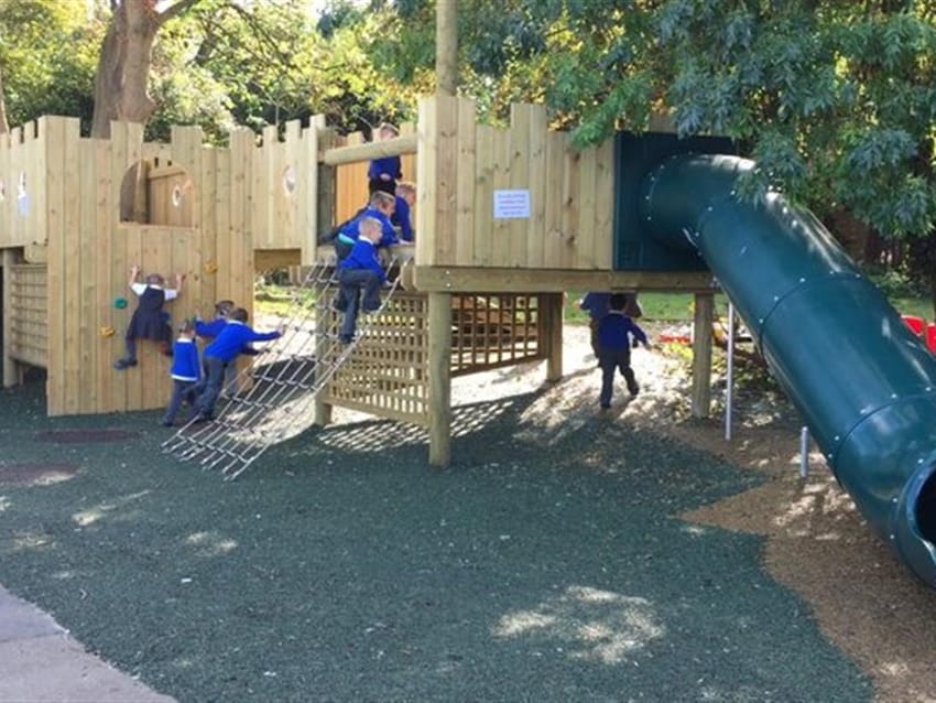 St Peter's New Bespoke Tree House Main Image